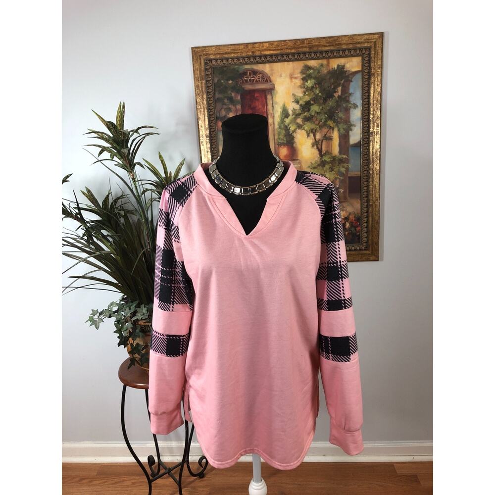 Women's Sweatshirt Pink Black Plaid Long M Sleeve V-Neck Slit Pastel Collegiate